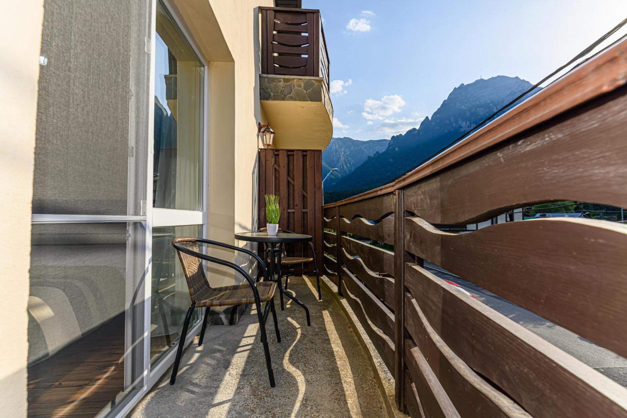 Hotel Casa Ramino Buşteni Exteriér fotografie