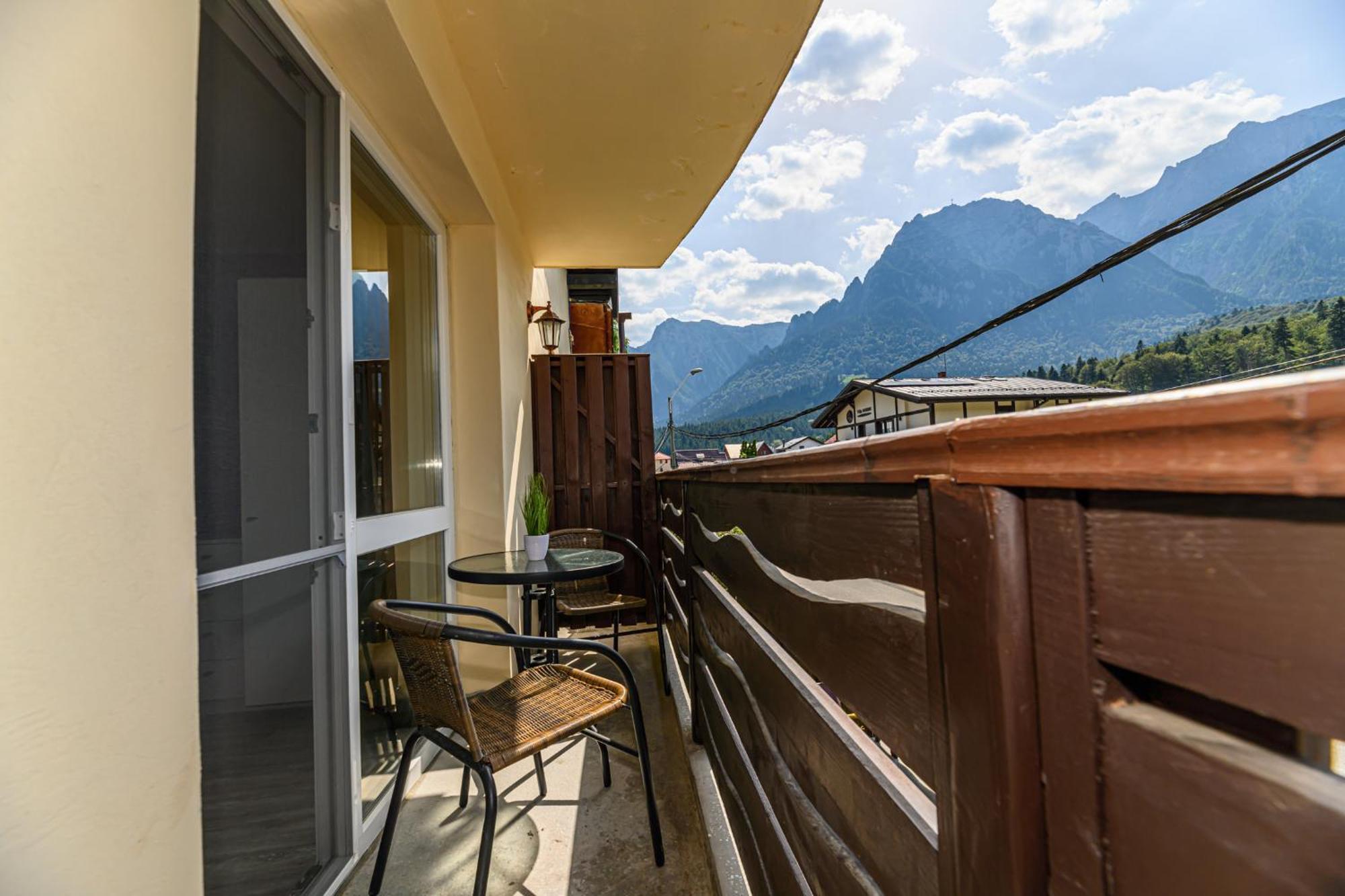 Hotel Casa Ramino Buşteni Exteriér fotografie