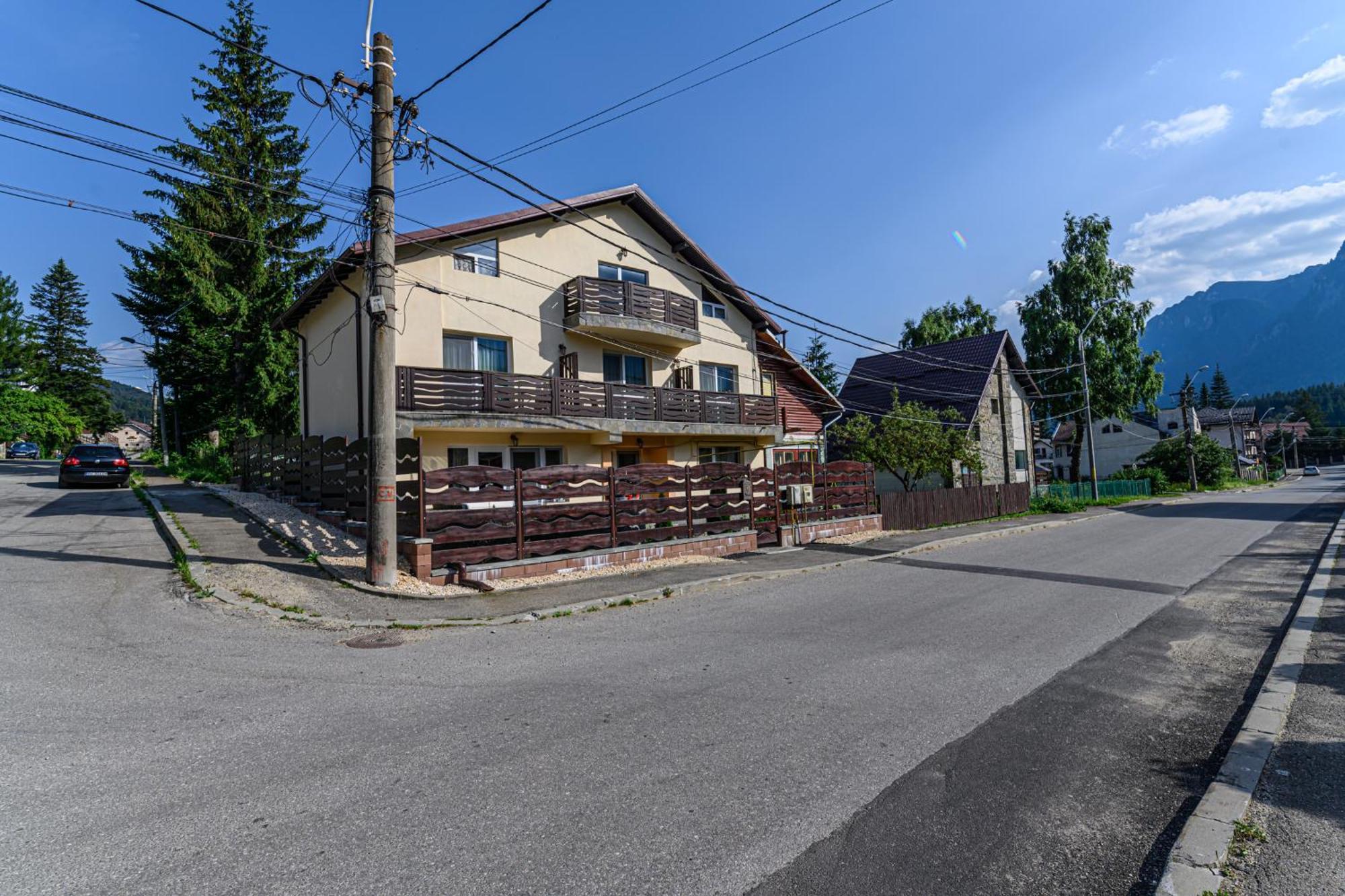 Hotel Casa Ramino Buşteni Exteriér fotografie
