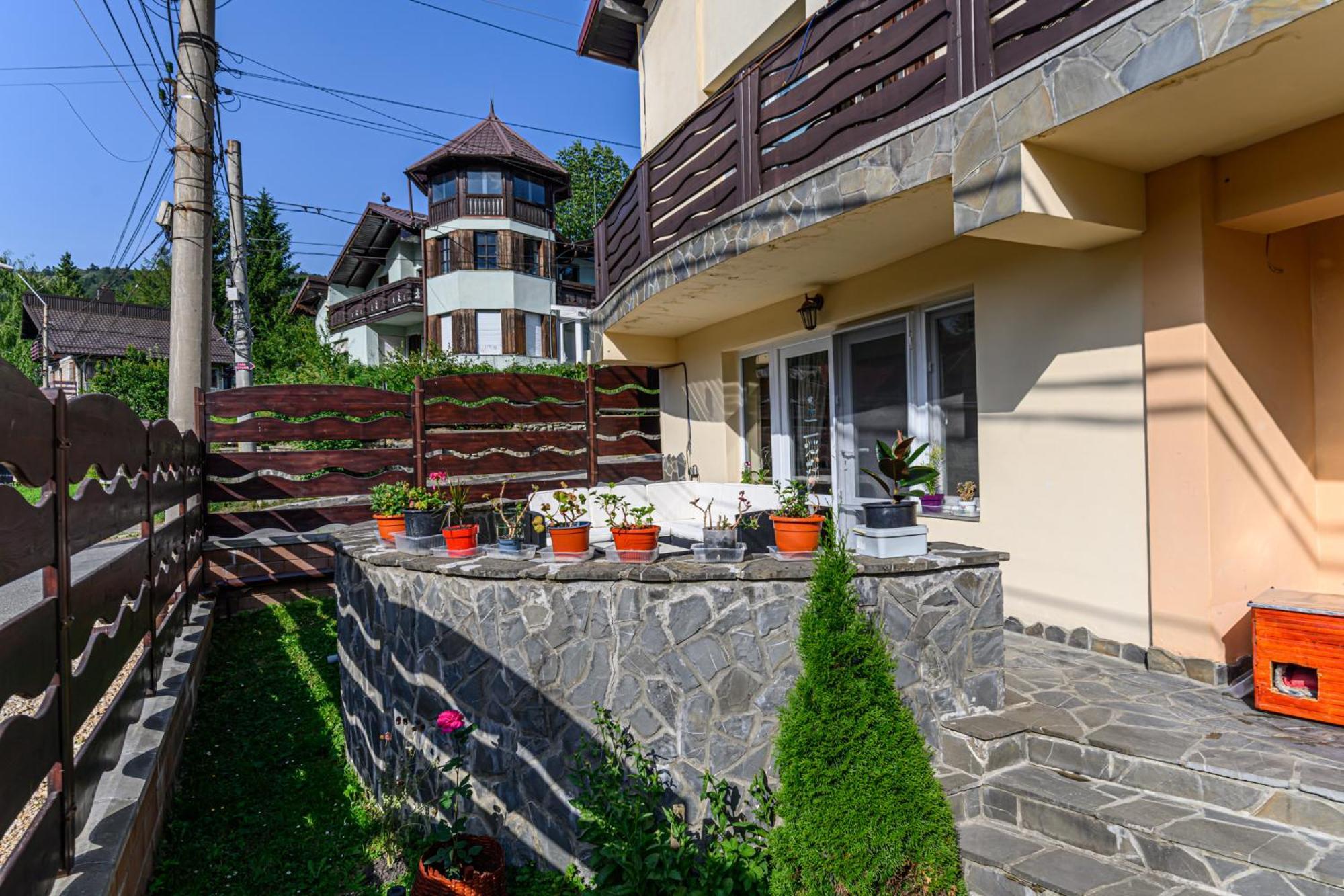 Hotel Casa Ramino Buşteni Exteriér fotografie