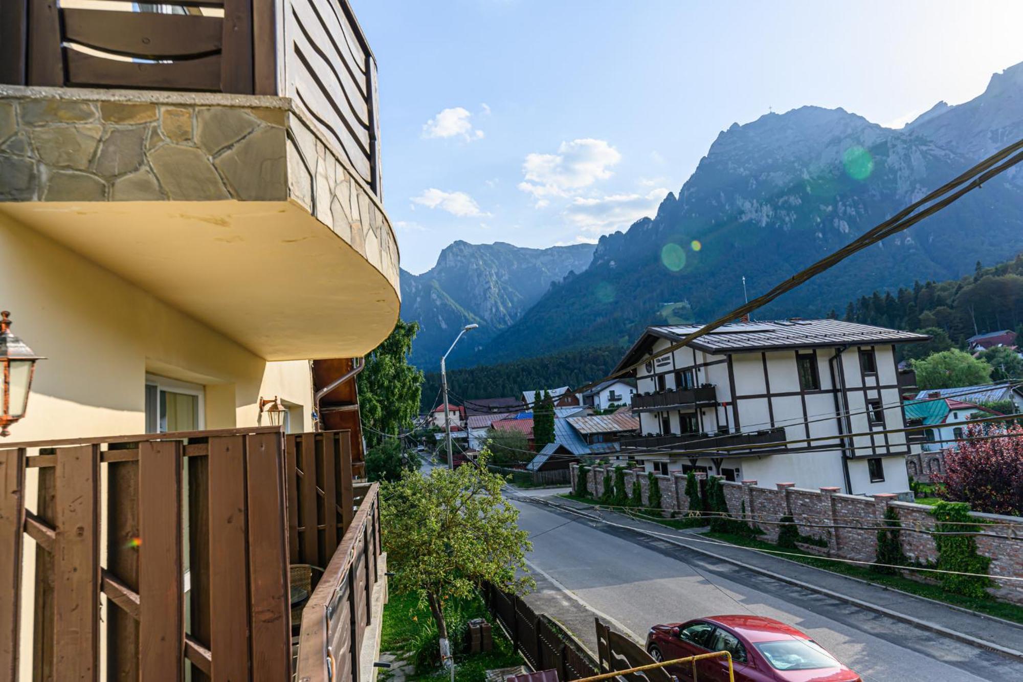 Hotel Casa Ramino Buşteni Exteriér fotografie