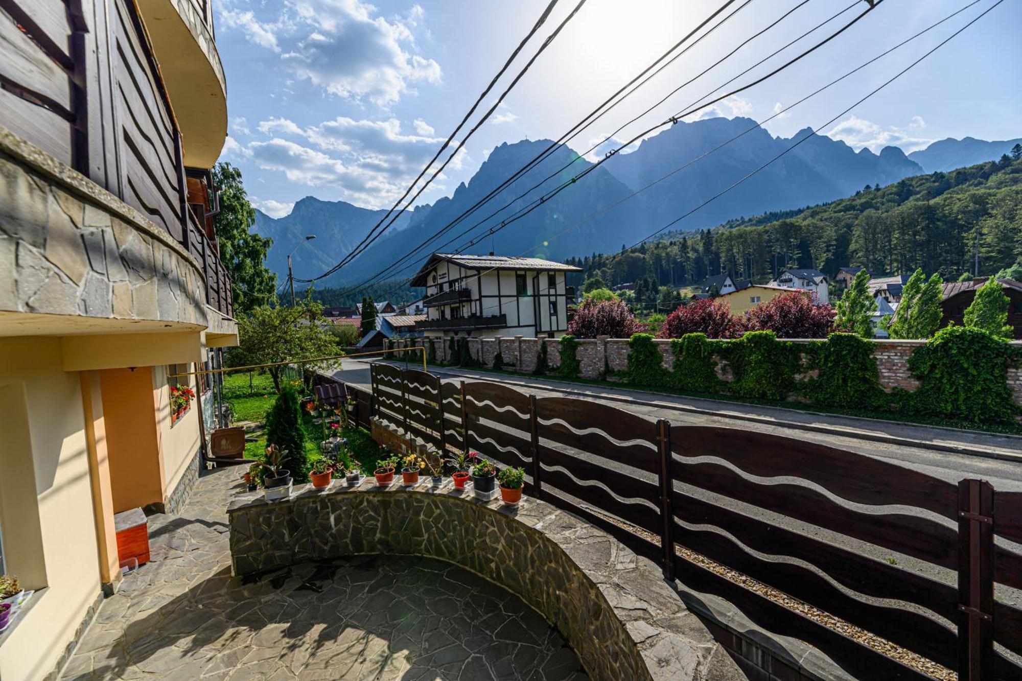 Hotel Casa Ramino Buşteni Exteriér fotografie