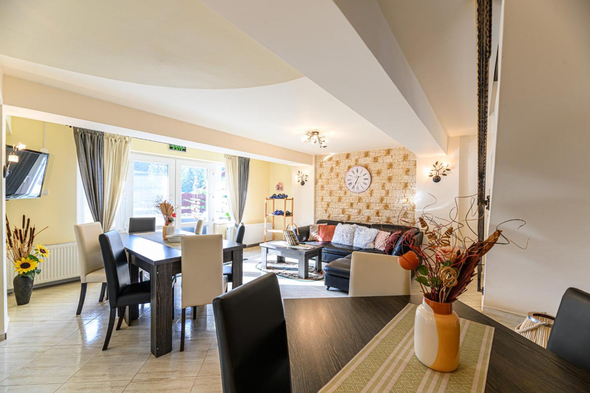 Hotel Casa Ramino Buşteni Exteriér fotografie