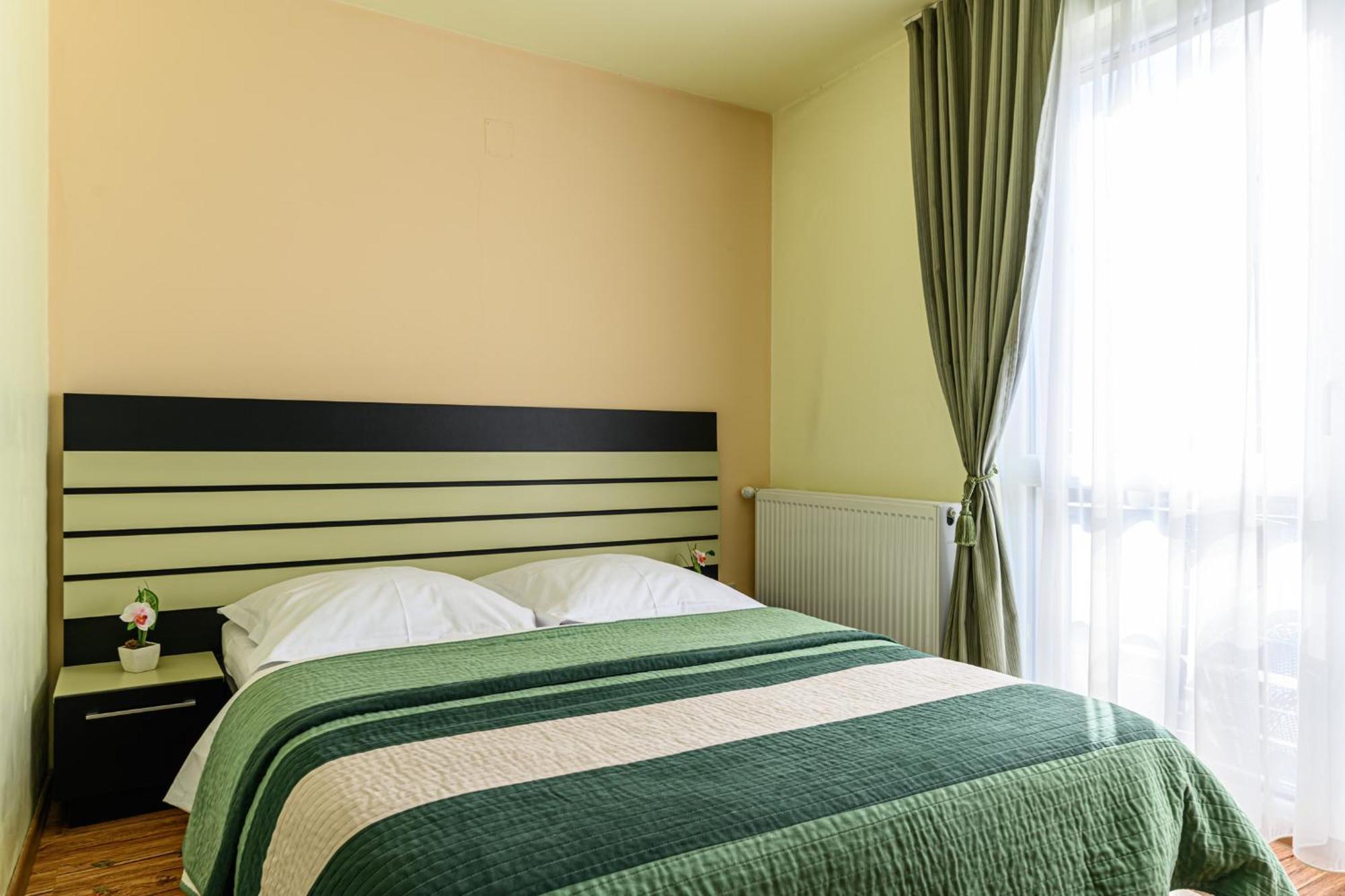 Hotel Casa Ramino Buşteni Exteriér fotografie