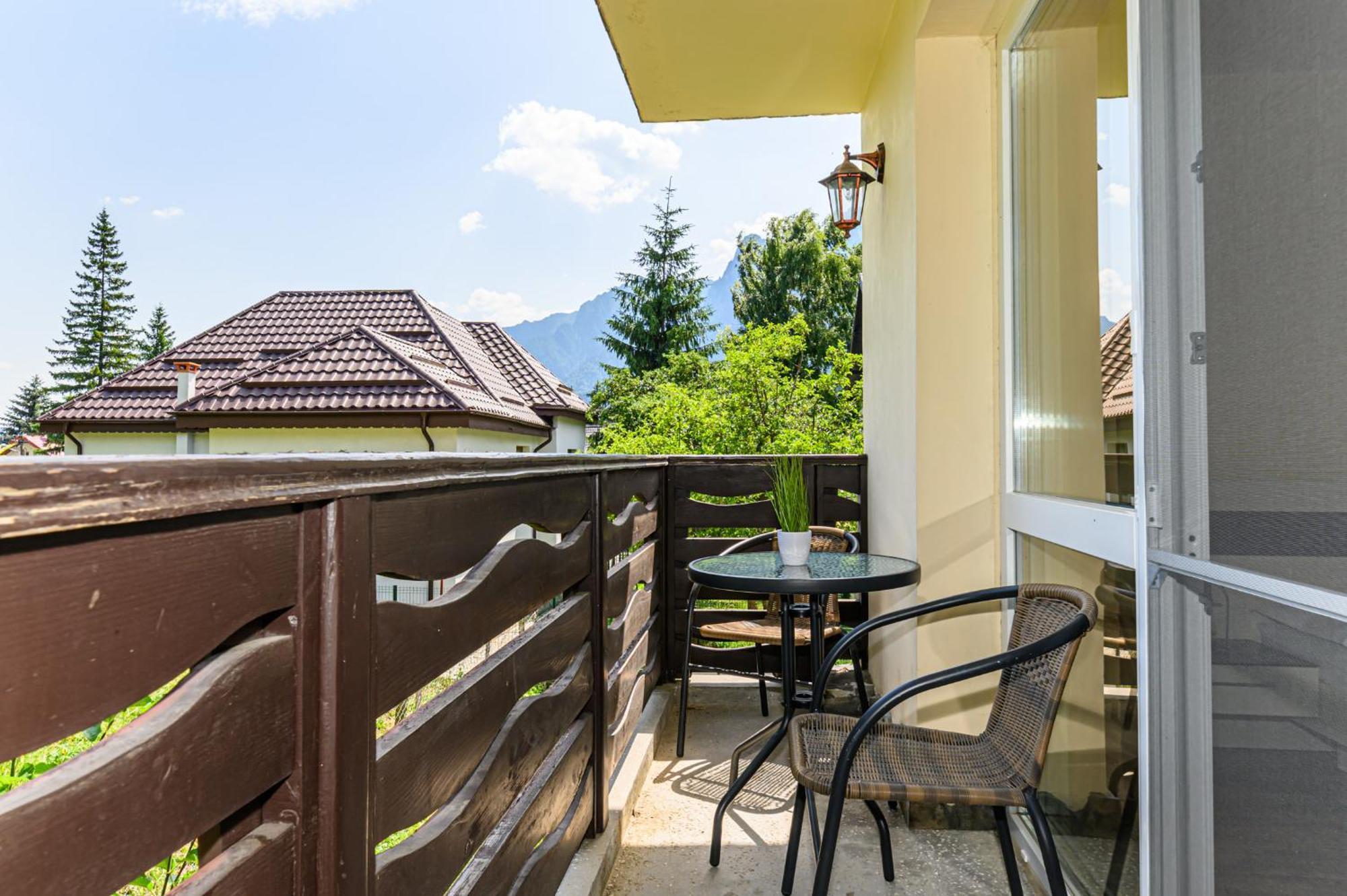 Hotel Casa Ramino Buşteni Exteriér fotografie