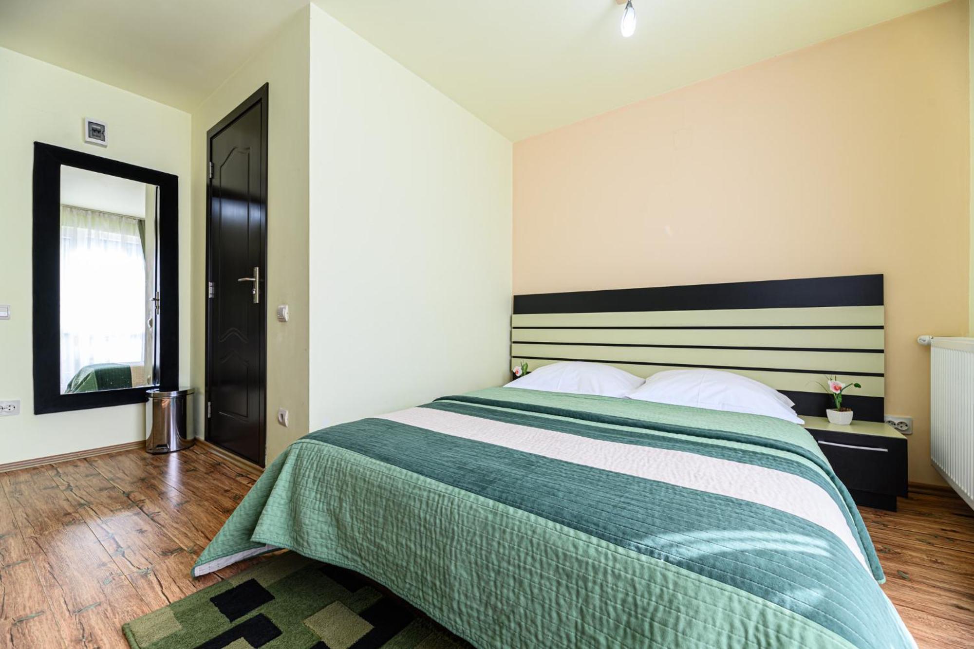 Hotel Casa Ramino Buşteni Exteriér fotografie