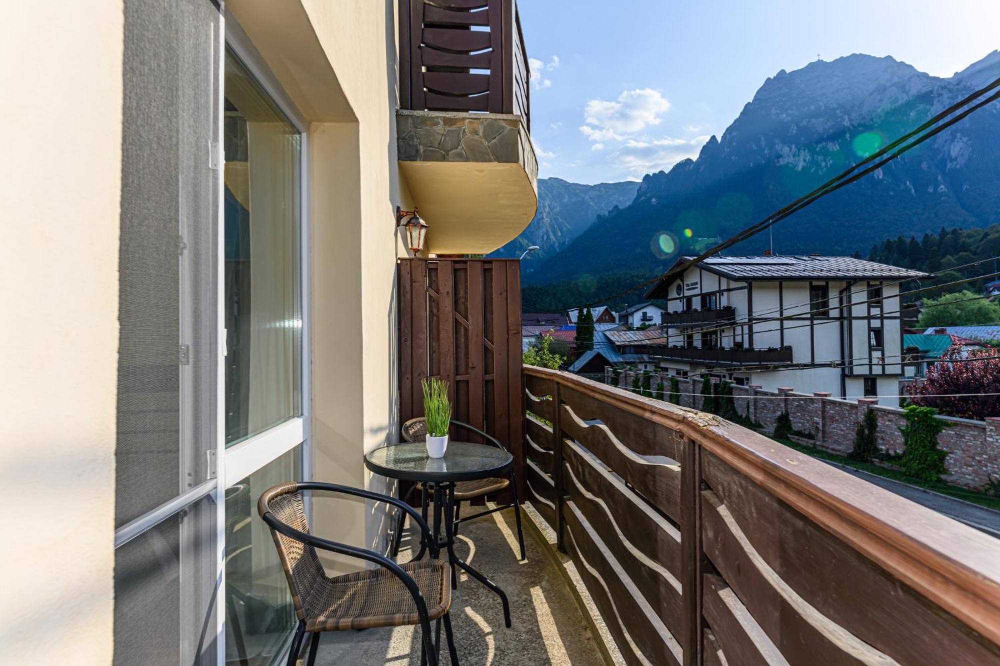 Hotel Casa Ramino Buşteni Exteriér fotografie