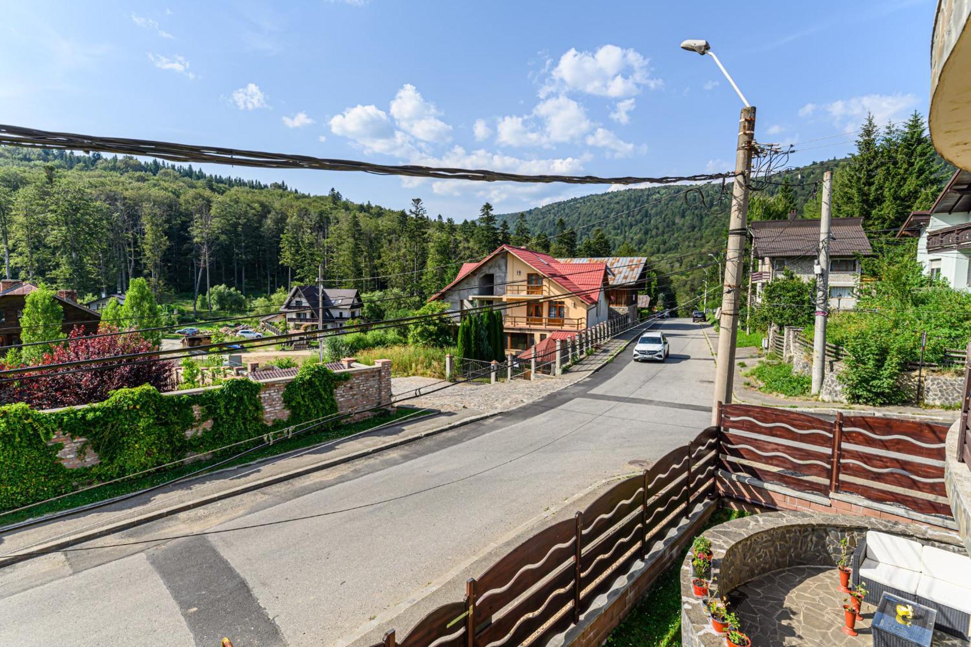 Hotel Casa Ramino Buşteni Exteriér fotografie